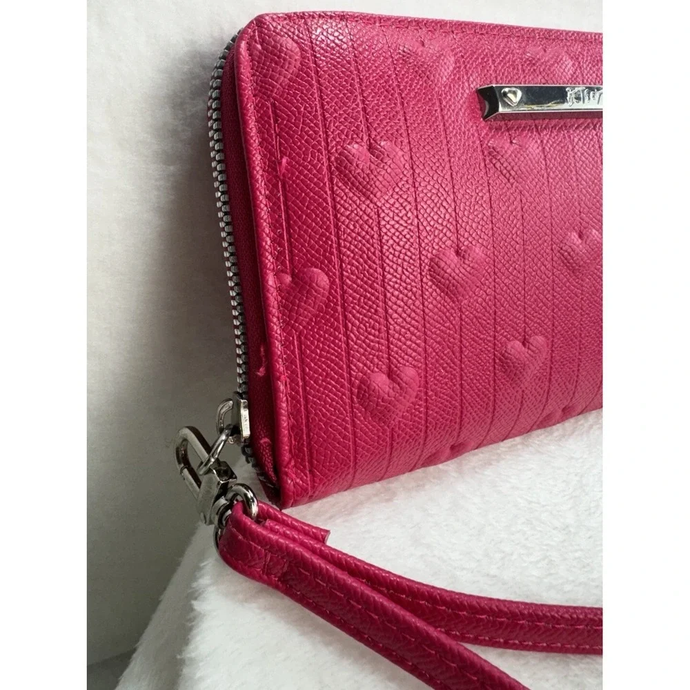 Betsey Johnson Barbie Pink Puff‎ Hearts Full Zip Wallet Wristlet Clutch EUC